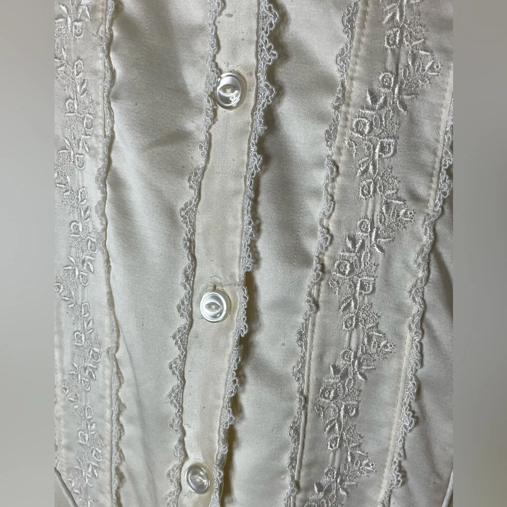 Christian Dior Vintage Long Ivory Nightgown Long Sleeve Lace Detail Size‎ Medium